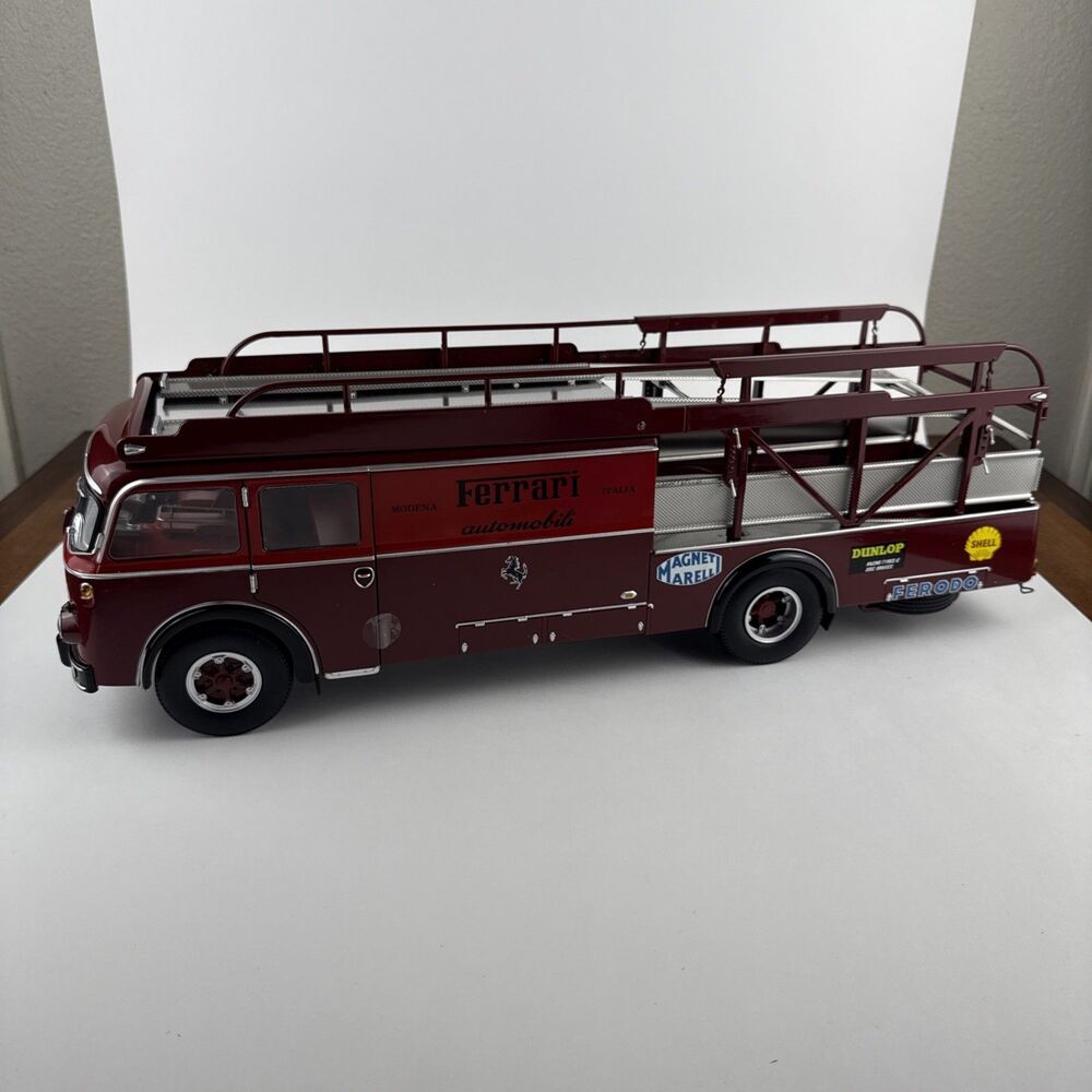 CMR 1957 Fiat 642 RN2 Bartoletti Ferrari Race Transporter 1:18